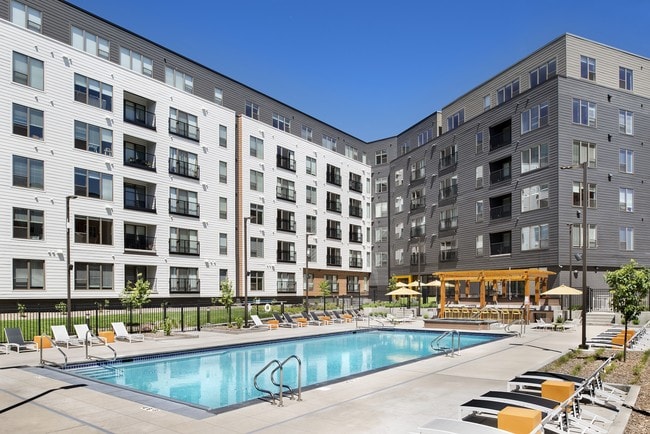 Saltwater Pool - 2700 University