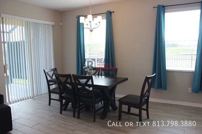 Building Photo - 2454 Stapleford Pl