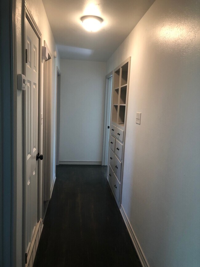 Building Photo - Custom Remodeled Home on a Tree lined street in Benbrook!!  Bonus Room could be game room extra l...