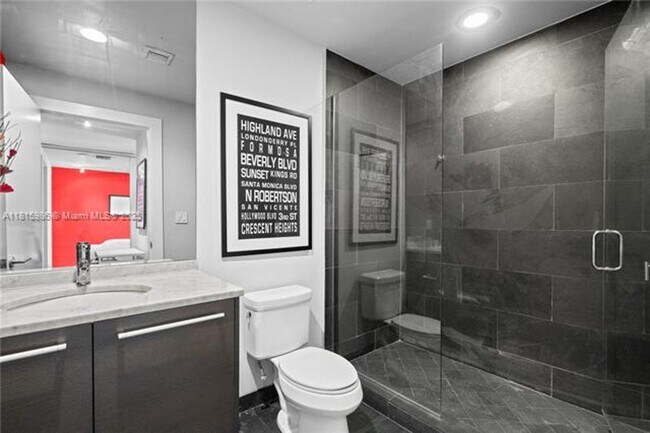 Building Photo - 900 Biscayne Blvd