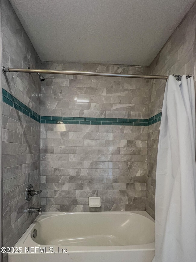 Building Photo - 4325 Appleton Ave