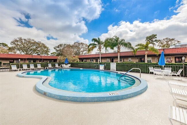 Building Photo - 601 N Hercules Ave