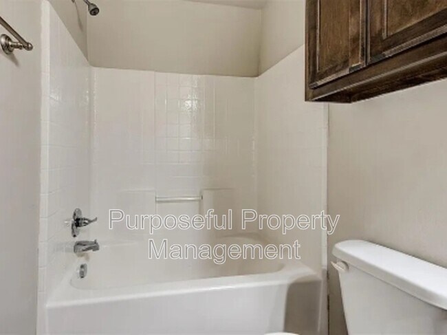 Building Photo - 4313 Edinburg Way
