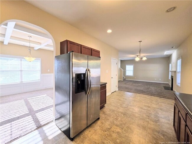 Building Photo - 389 Roanoke Dr