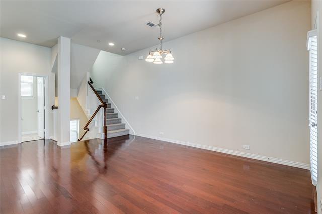 Building Photo - 2326 Stutz Dr