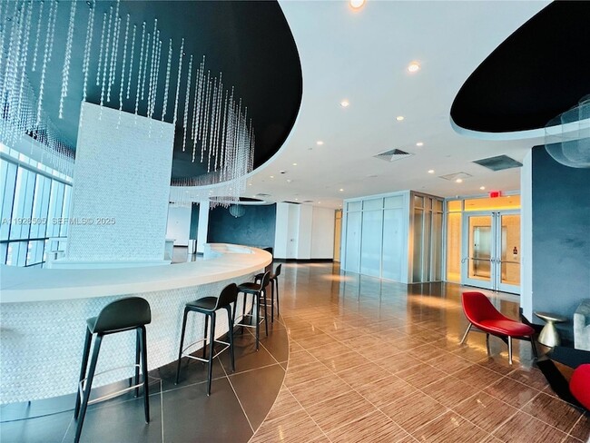 Building Photo - 851 NE 1st Ave