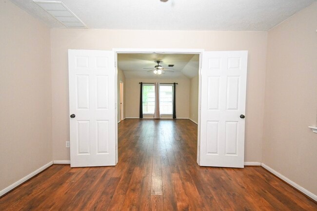 Building Photo - 16302 Ash Point Ln