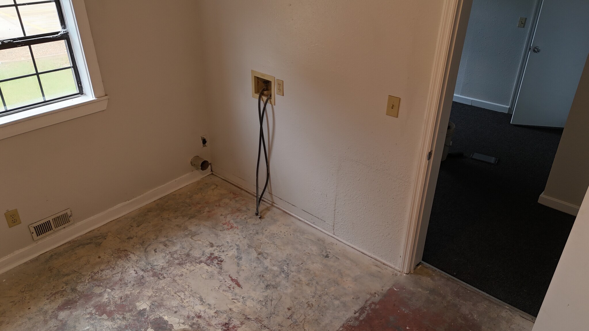 Laundry Room - 528 Gadsden Rd NW