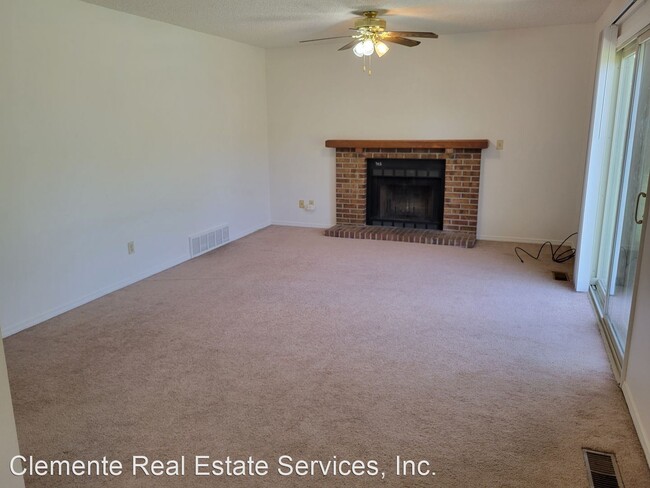 Building Photo - 3 br, 2.5 bath House - 1570 Purple Sage Court