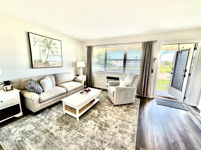 Building Photo - 47 Salisbury B