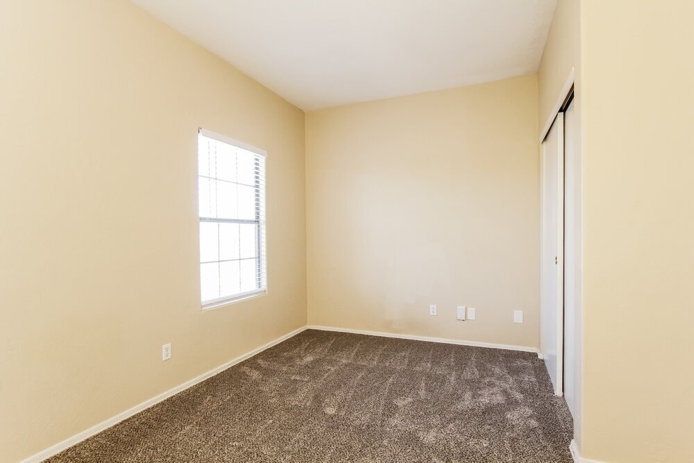 Building Photo - 16115 N 168th Ave