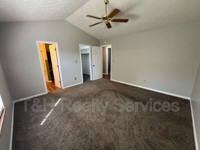 Building Photo - 860 Sable Ridge Dr
