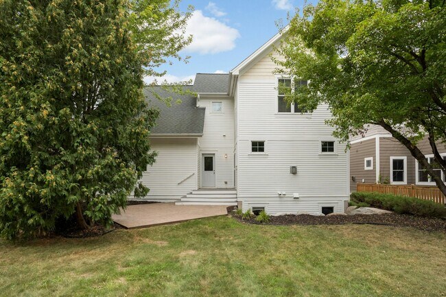 Building Photo - 15822 Drawstone Trail