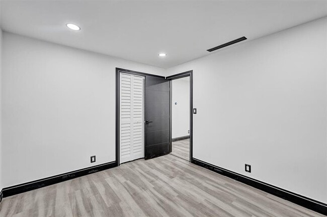 Building Photo - 5310 NW 16th St