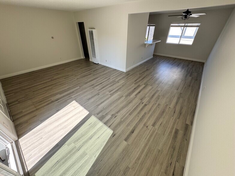 Building Photo - 4230 Gentry Ave