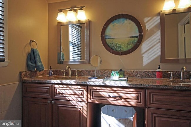 Building Photo - 1816 Briggs Rd