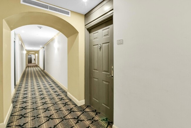 Building Photo - 233 S Federal Hwy