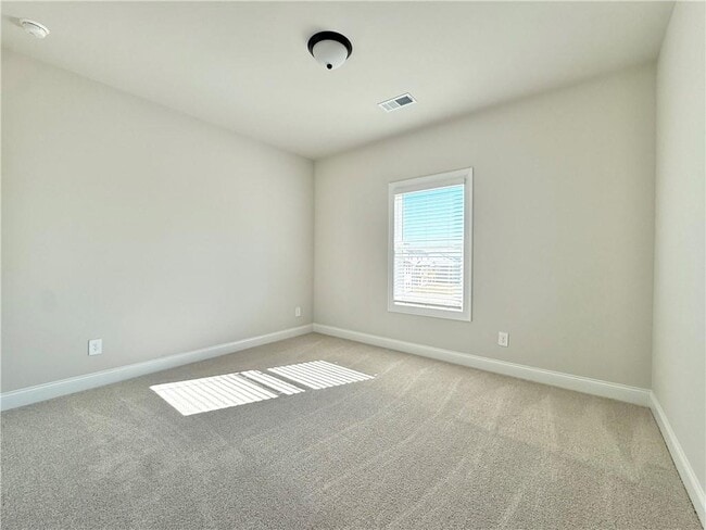 Building Photo - 3227 Madeira Dr