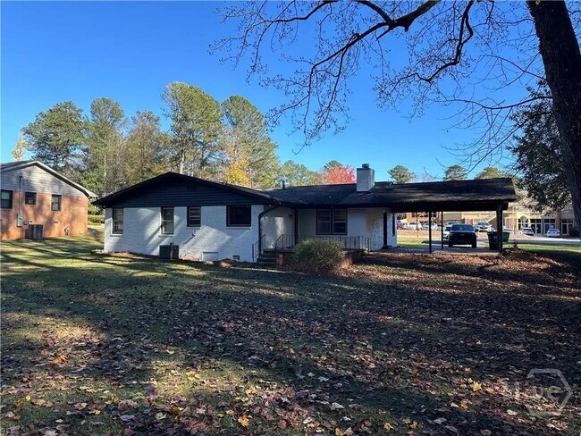Building Photo - 50 Pine Valley Dr