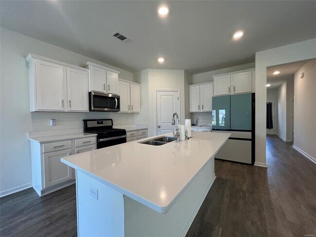 Building Photo - 3336 Meriwether Dr