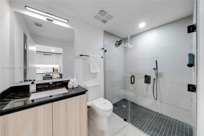 Building Photo - 225 N Miami Ave