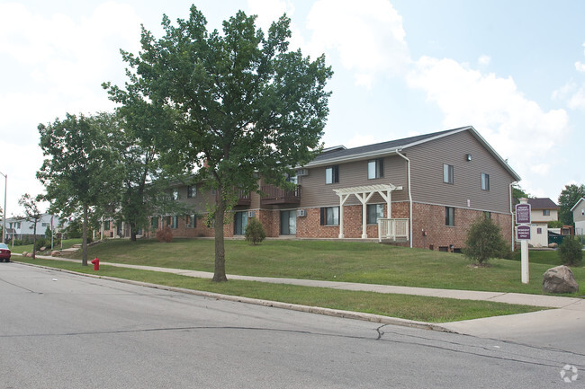Building Photo - Greenbrook Place Apartments