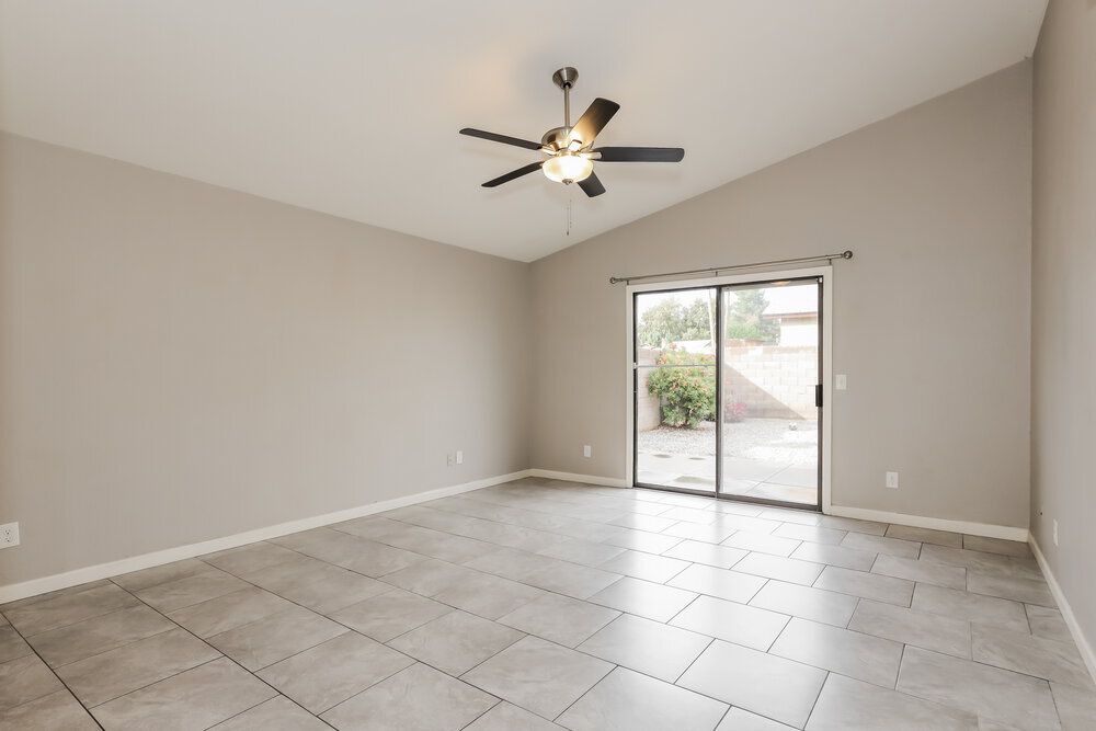 Building Photo - 8724 W John Cabot Rd