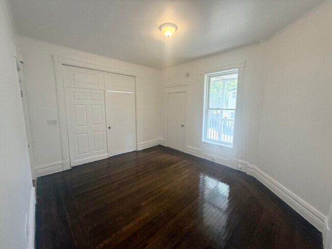 Building Photo - 258 Remsen St