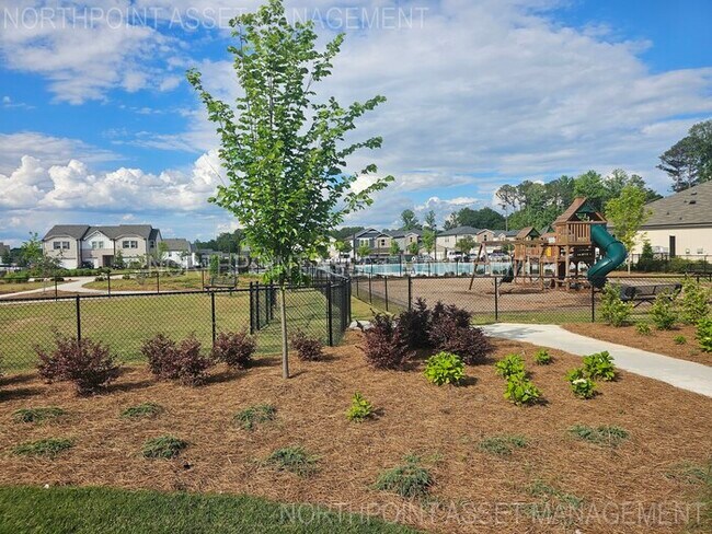 Building Photo - Beautiful Townhome for Lease in Lawrenceville