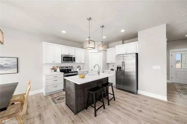 Building Photo - 1102 28th St