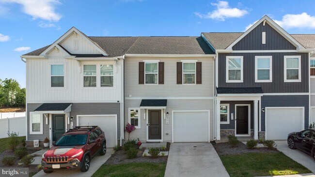 Building Photo - 2618 Grey Wolf Ln