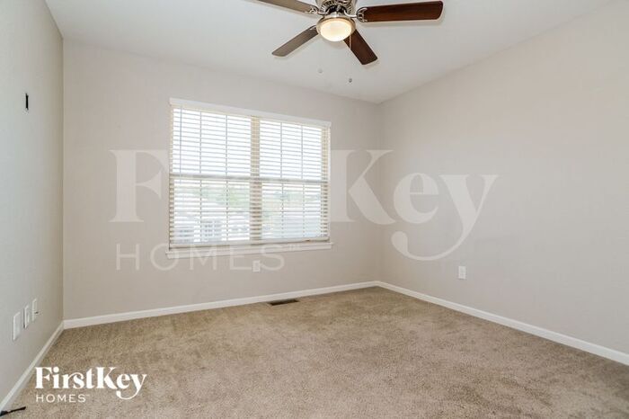 Building Photo - 10511 Augusta Dr