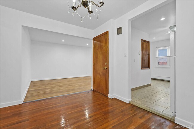 Building Photo - 62-23 69th Pl