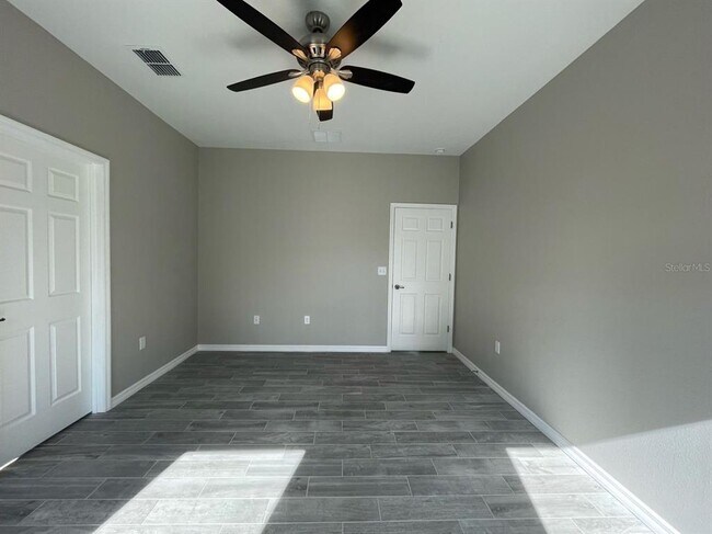Building Photo - 407 Bedlington Ct