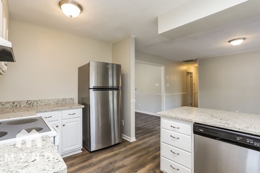 Building Photo - 201 Indian Trail