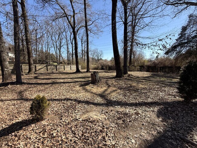 Building Photo - 2150 Tramway Pl