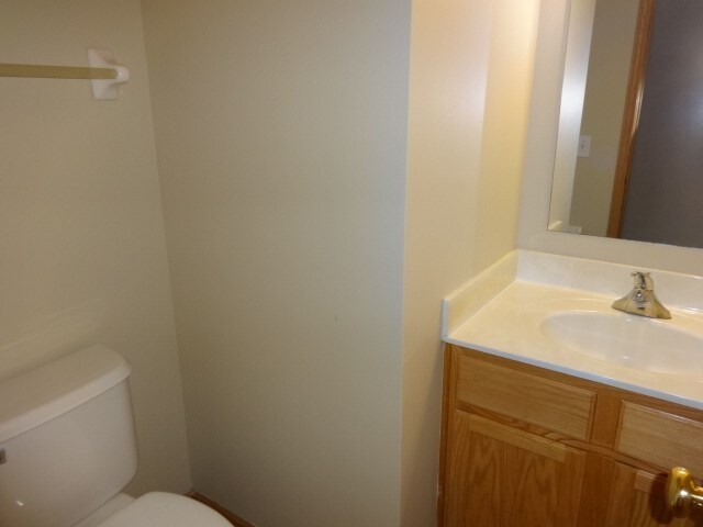 Building Photo - 256 Westedge Ct