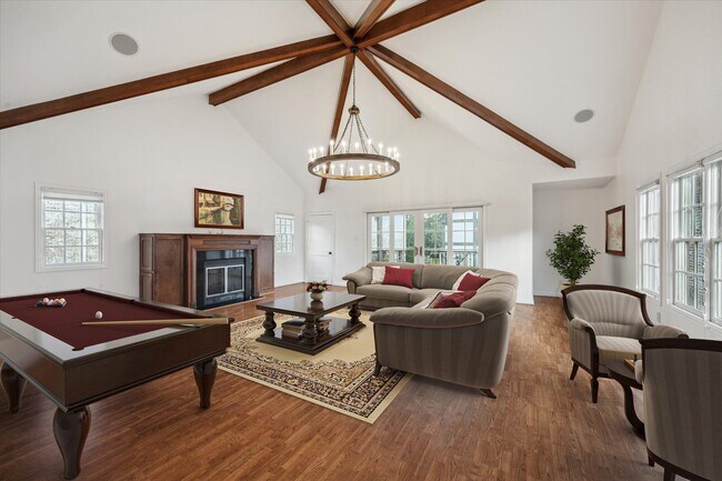 Building Photo - 2117 Chilton Rd