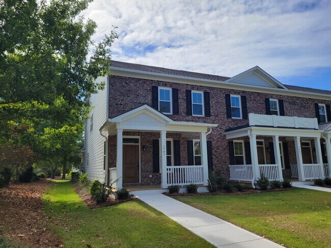 Primary Photo - 3901 Harkers Way