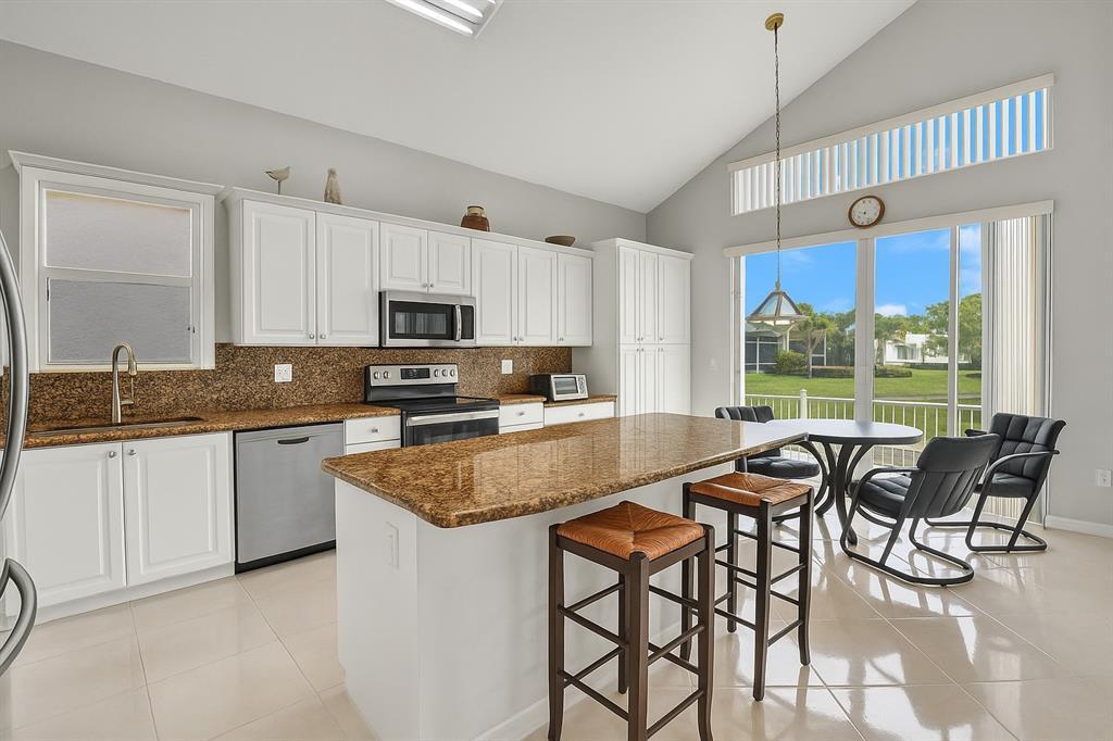 Building Photo - 1581 NW 159th Ave