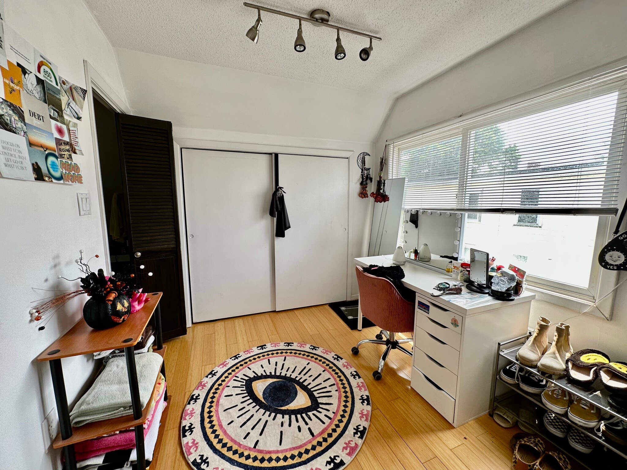 Building Photo - 33 Park St