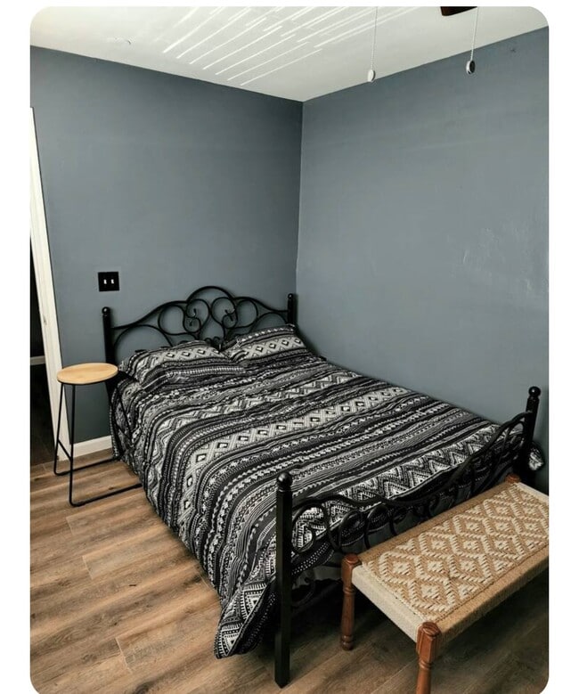 Building Photo - 6222 Foster St