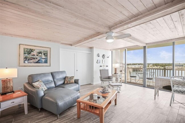 Building Photo - 500 Treasure Island Causeway