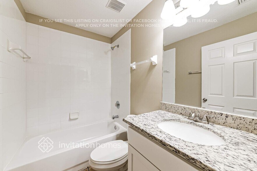 Building Photo - 6234 White Clover Cir