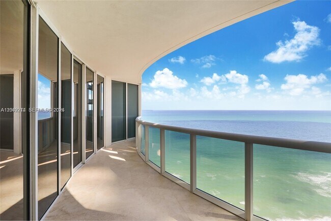 Building Photo - 17201 Collins Ave