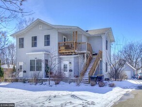 Building Photo - 808 2nd St