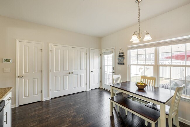 Building Photo - 409 Oldbury Ln