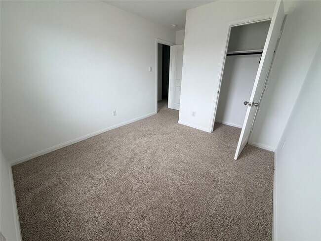 Building Photo - 12078 William Trails Cir