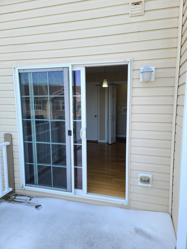 Building Photo - 3 Bedroom Townhome for Rent in Waynesboro