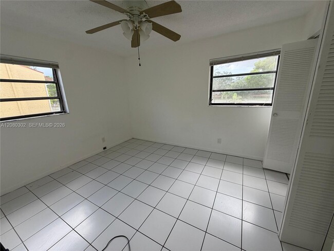 Building Photo - 2079 Coral Ridge Dr